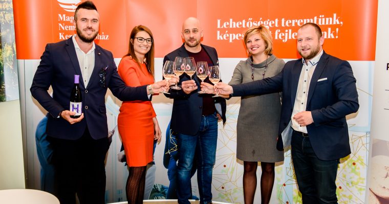 Közös exportstratégiával célozzák a külpiacokat a Kárpát-medence magyar borászai