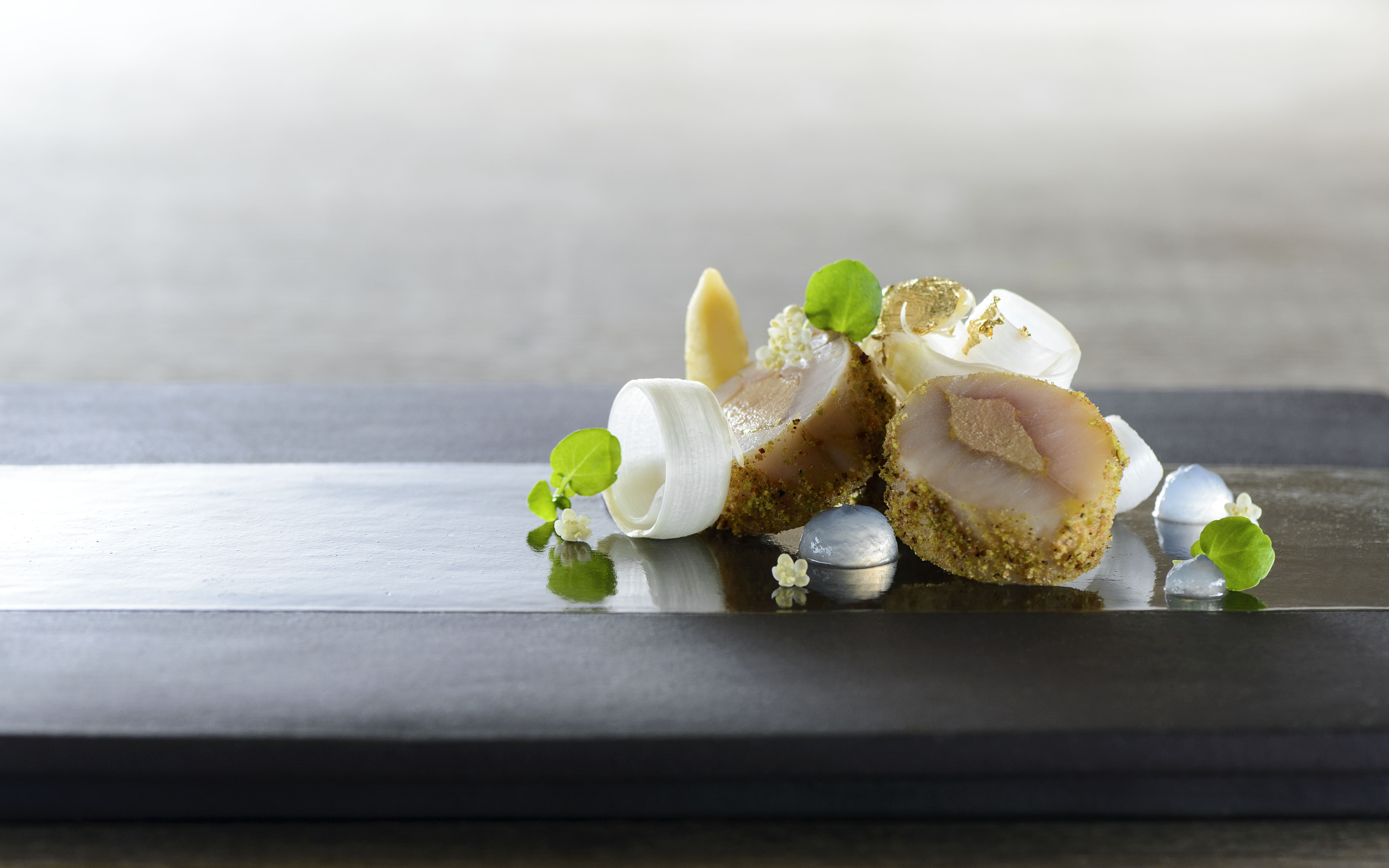 Kecsege terrine kacsamájjal Arany Kaviár módra