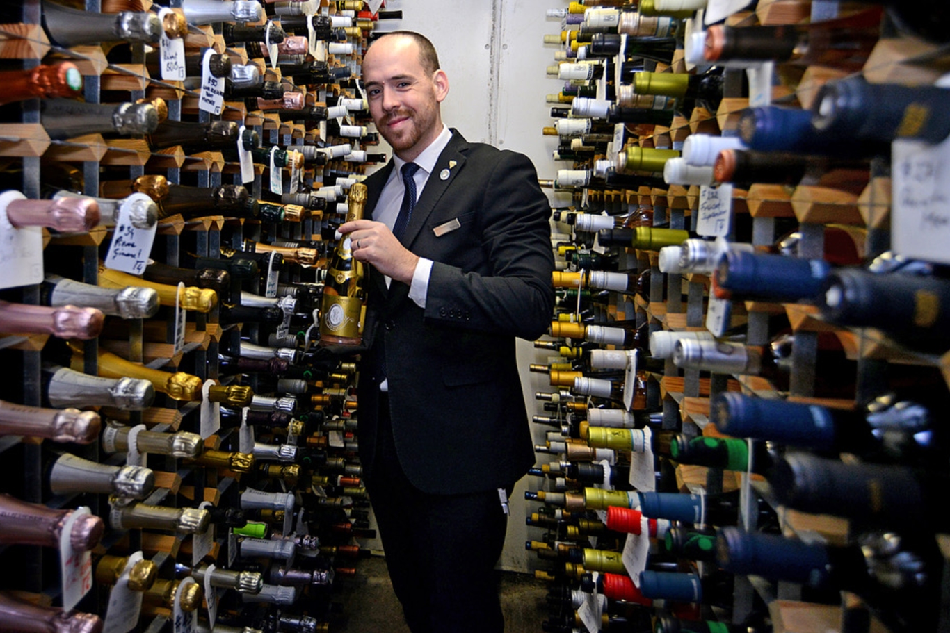 Magyarország egy ismeretlen ország – Czinki Tamással, a külföldön elismert magyar sommelier-vel beszélgettem