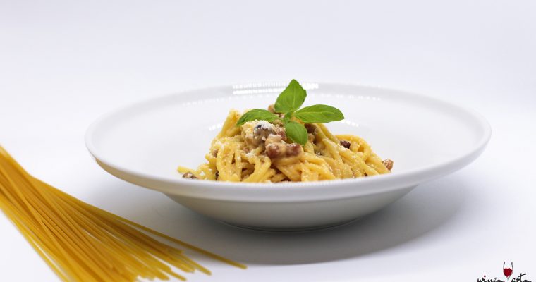 Spaghetti Carbonara, ahogyan az olaszok készítik! Recept és borajánlat
