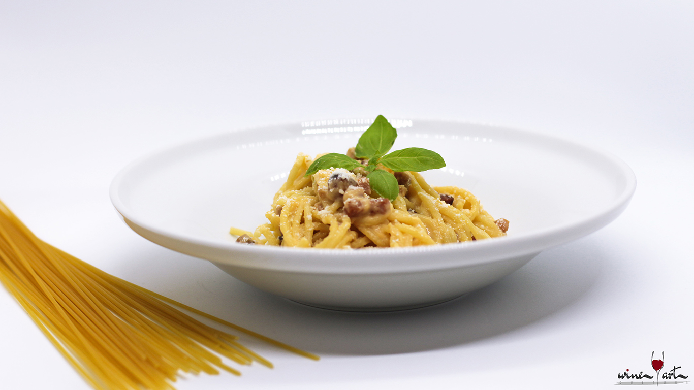 Spaghetti Carbonara, ahogyan az olaszok készítik! Recept és borajánlat