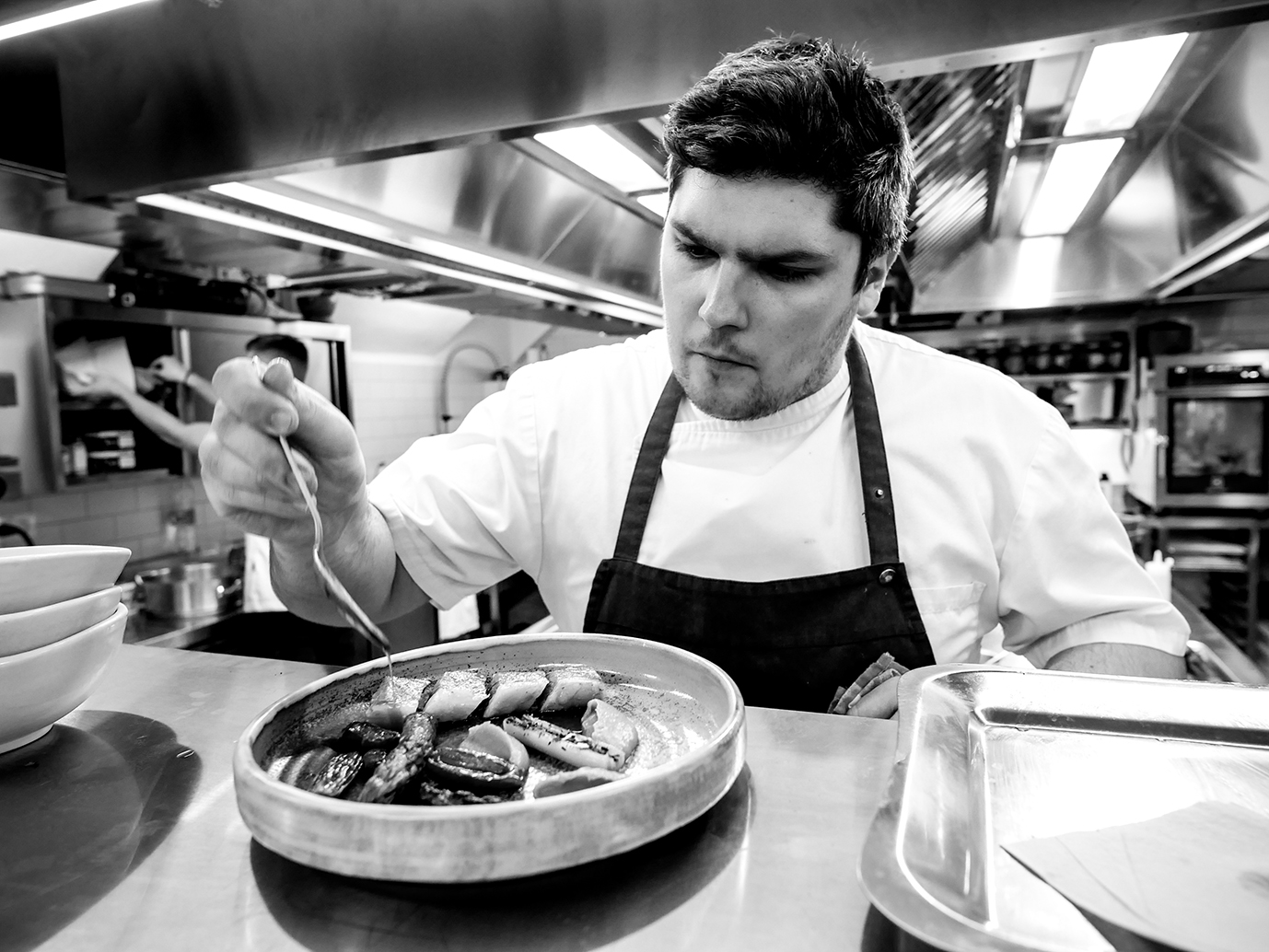 Fine dining körömpörkölt Hamvas Béla szellemiségében – A Laurel Étterem séfjével beszélgettem