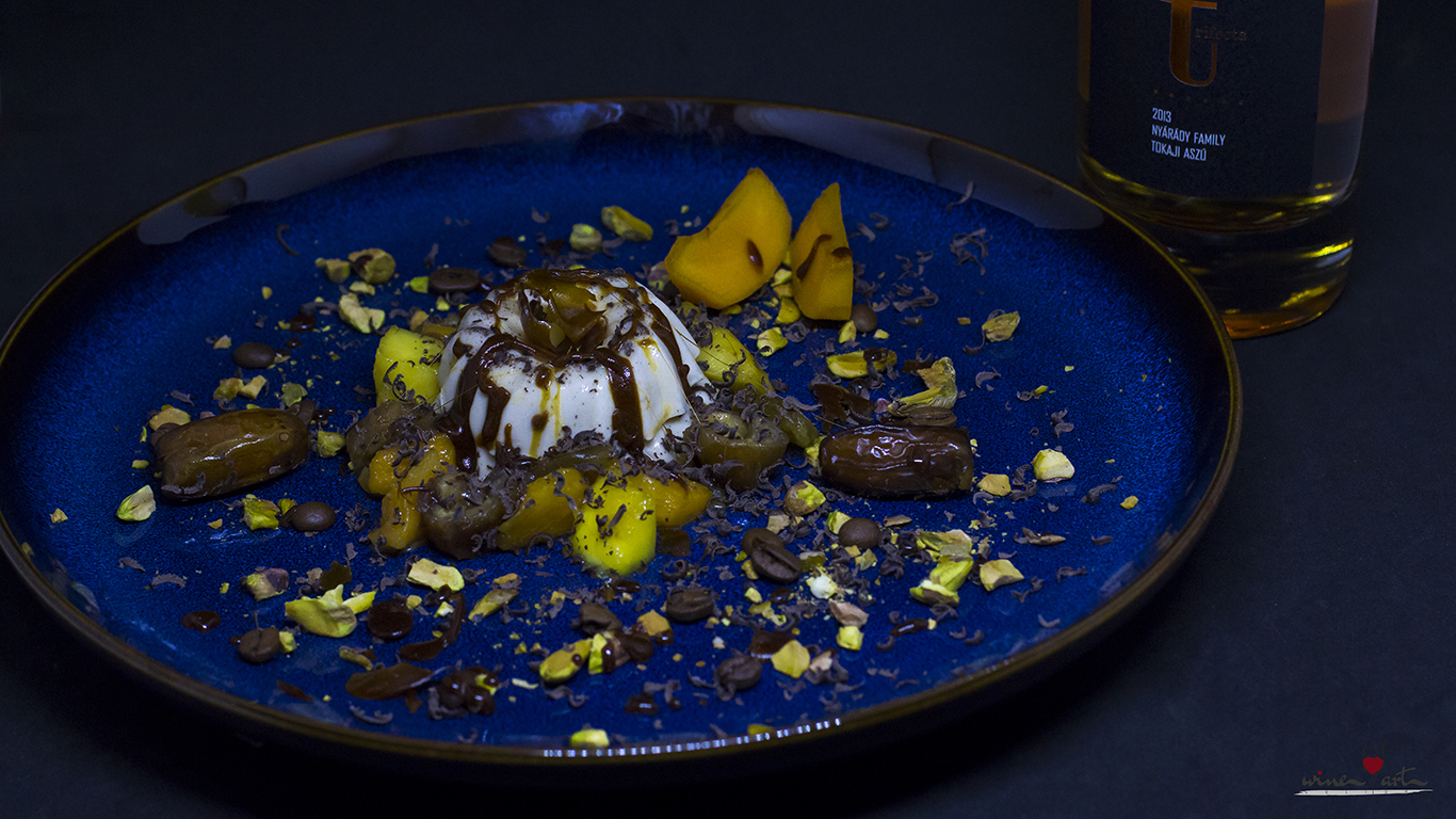 Kávés panna cotta házi karamellöntettel